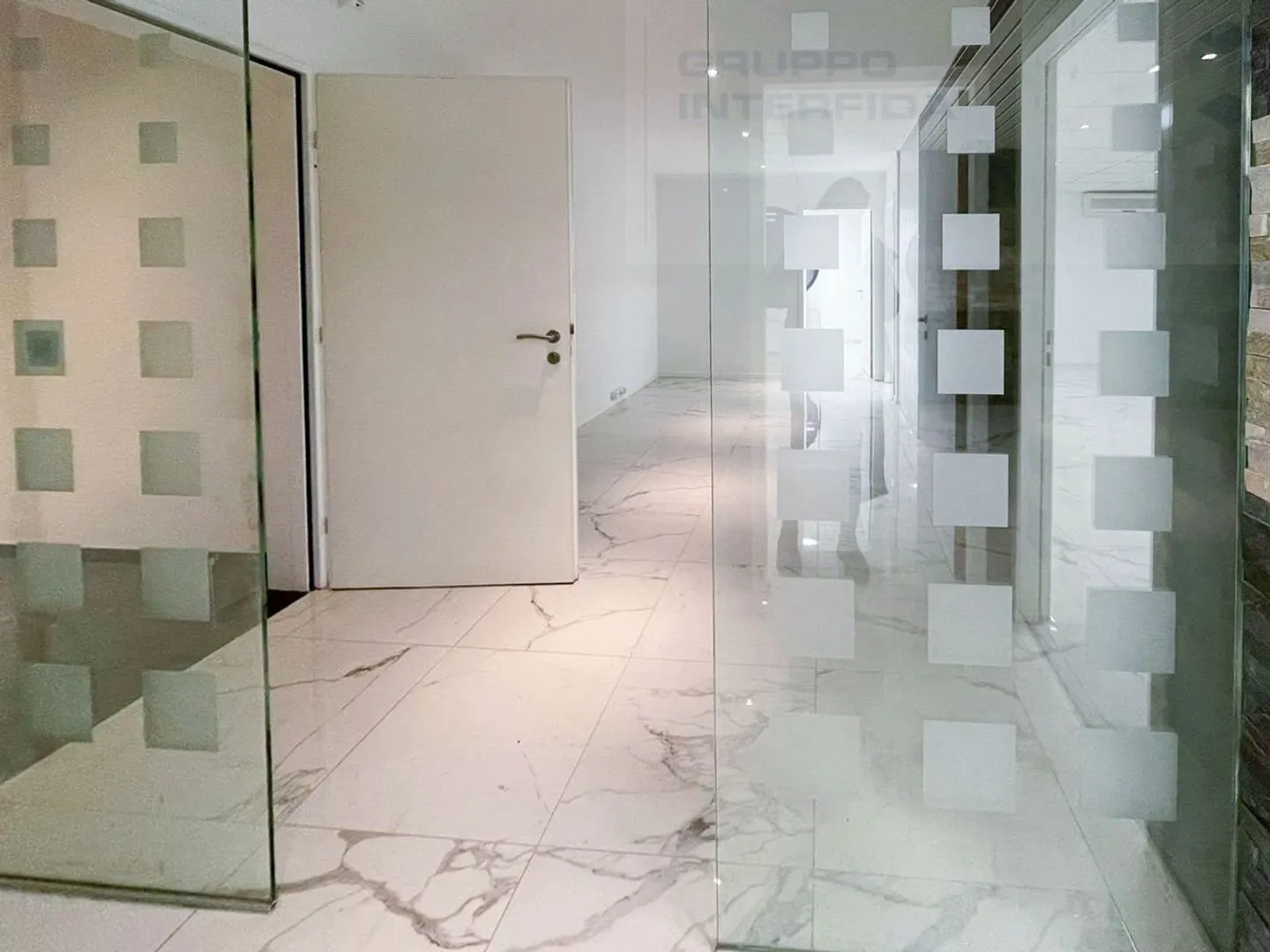 WUNDERSCHÖNER BÜRORAUM - Foto 2 von 9