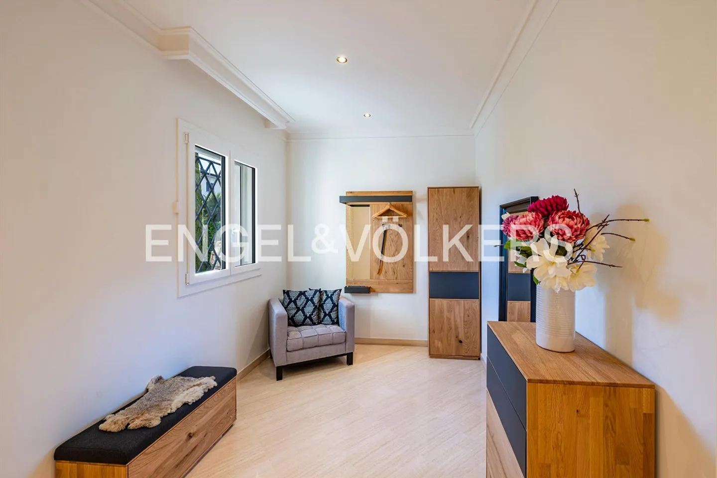 Moderne Luxus-Villa Nahe See - Foto 18 von 21