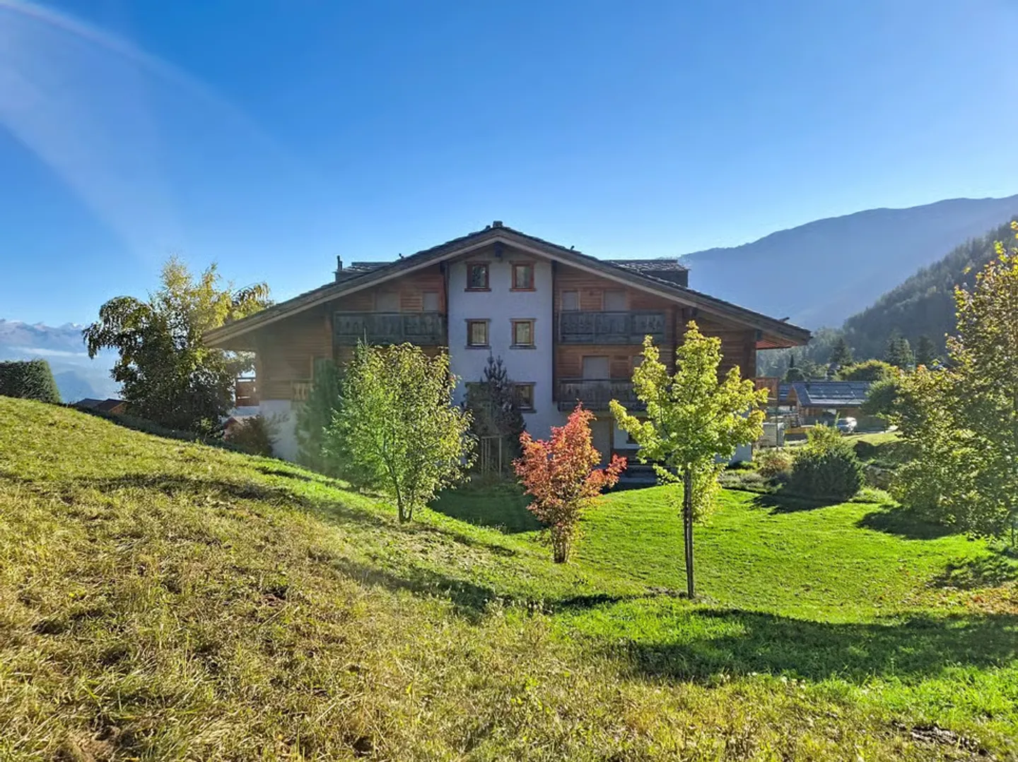 Appartement de luxe 4,5 pièces, comme neuf, à Nendaz ! - Photo 2 sur 13