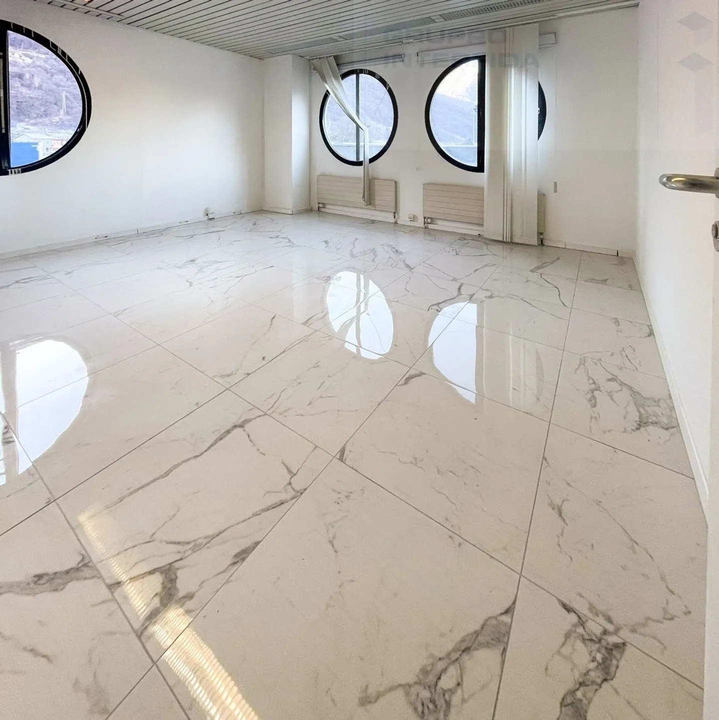 WUNDERSCHÖNER BÜRORAUM - Foto 4 von 9