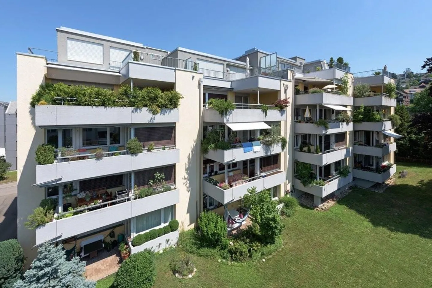 Your new home near the lake until 31.03.2028 - Photo 1 of 5