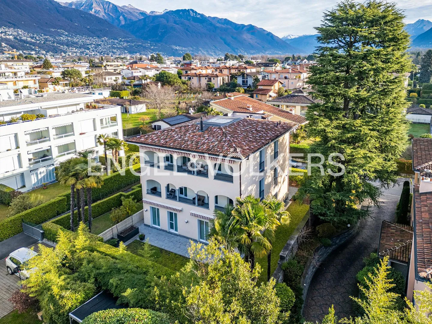 Moderne Luxus-Villa Nahe See - Foto 20 von 21