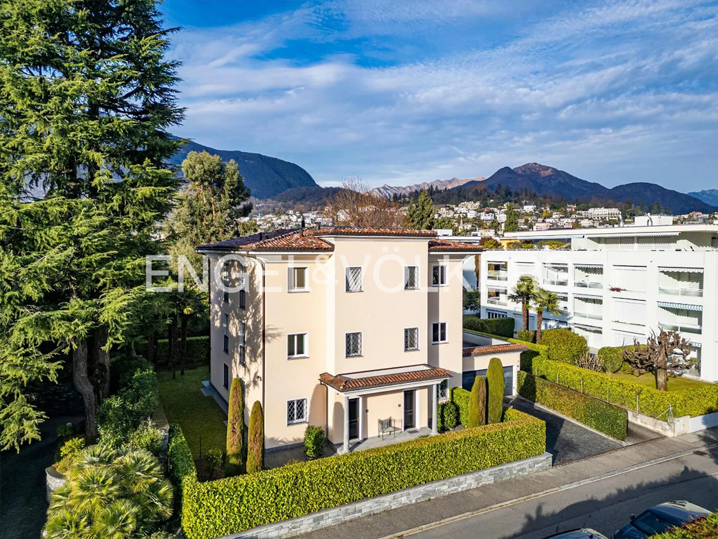 Moderne Luxus-Villa Nahe See - Foto 21 von 21