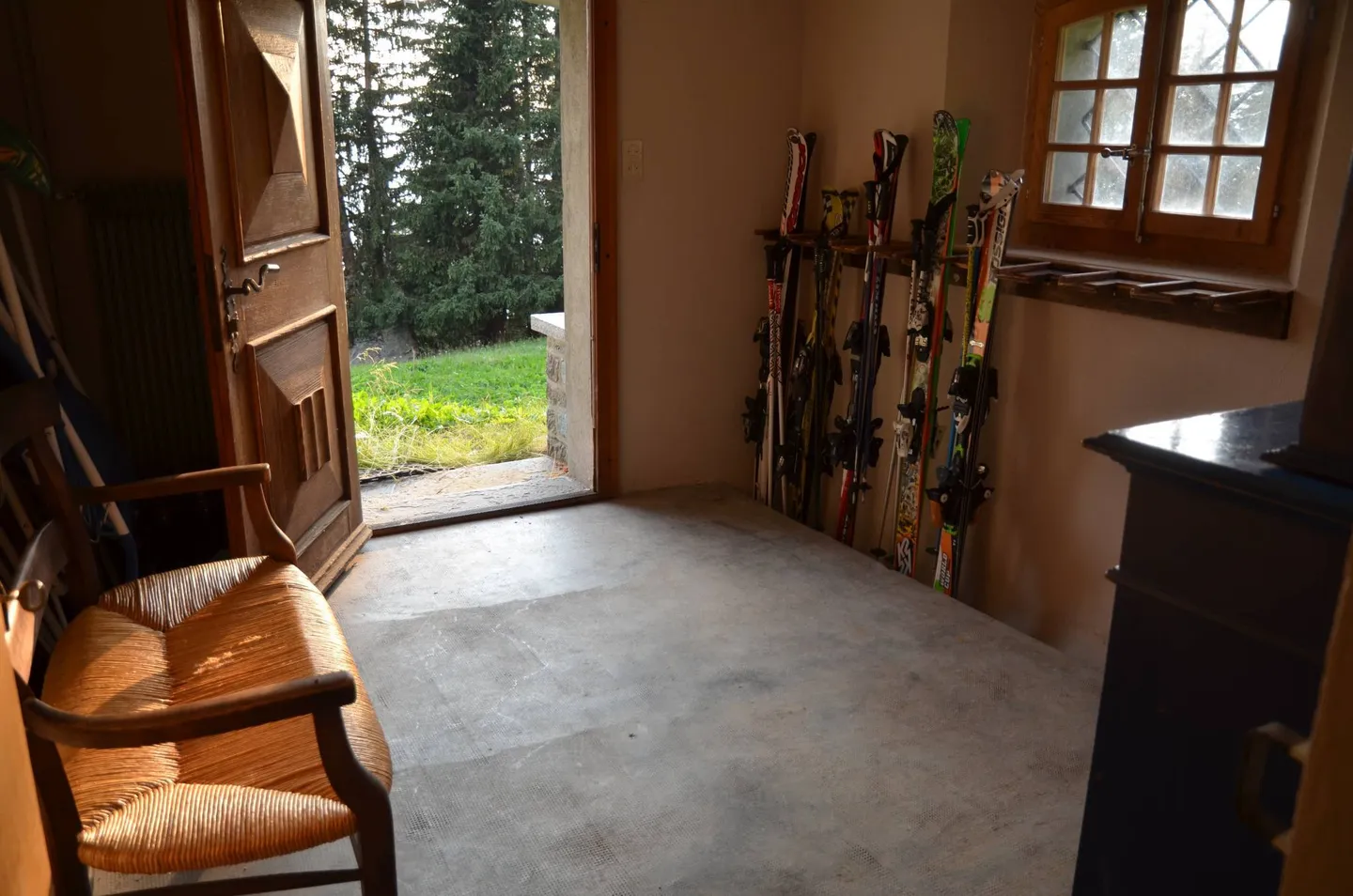 CHALET DE SKI EXTRAORDINAIRE AVEC ACCÈS DIRECT AU DOMAINE SKIAIRE - Photo 8 sur 12