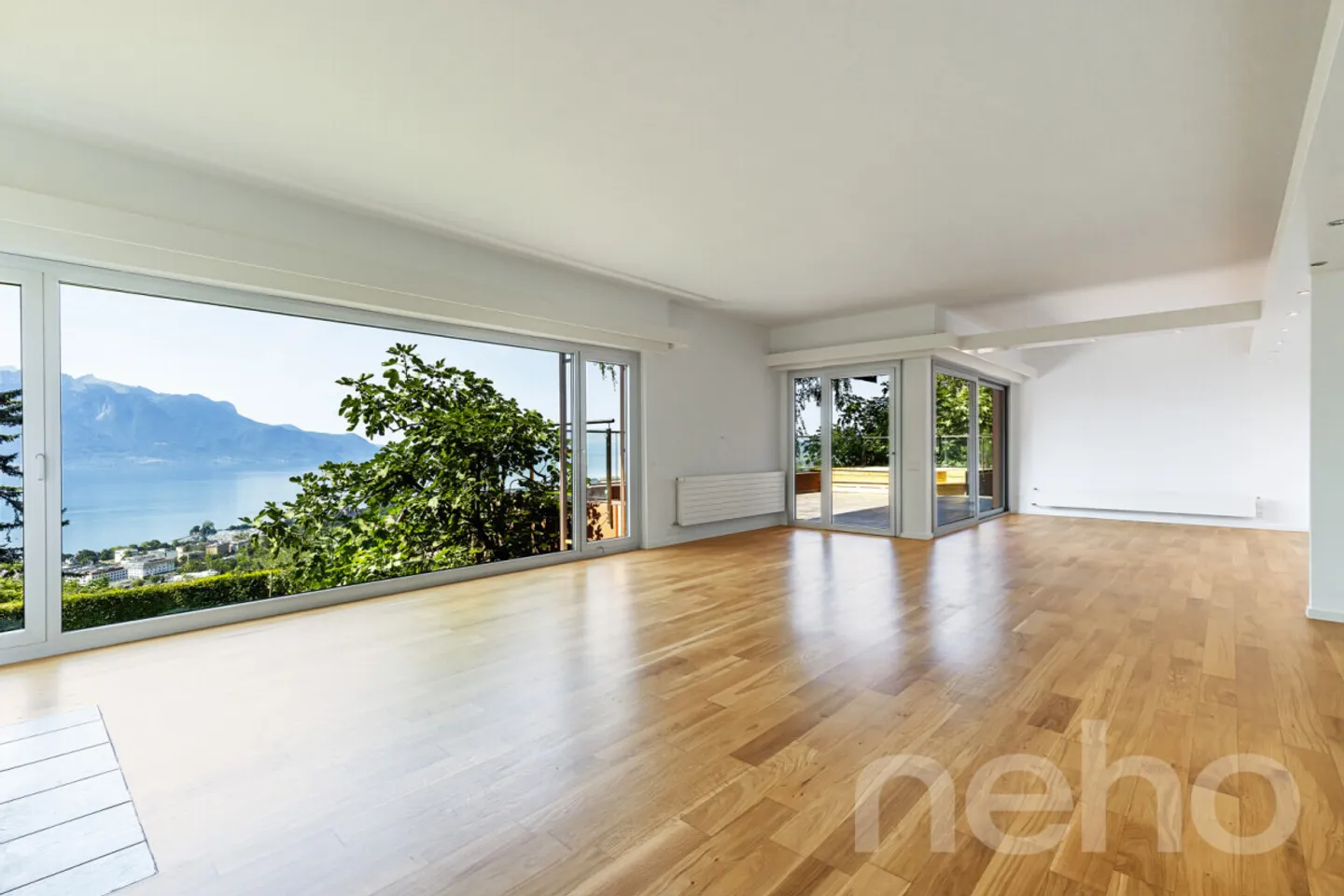 Luxusvilla mit 180-Grad-Panoramablick auf den Genfersee - Foto 2 von 12