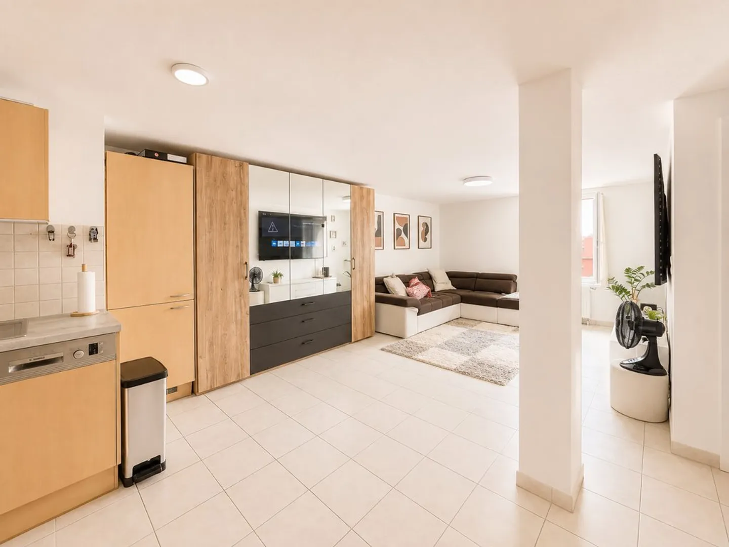 Appartement à louer - Photo 3 sur 9