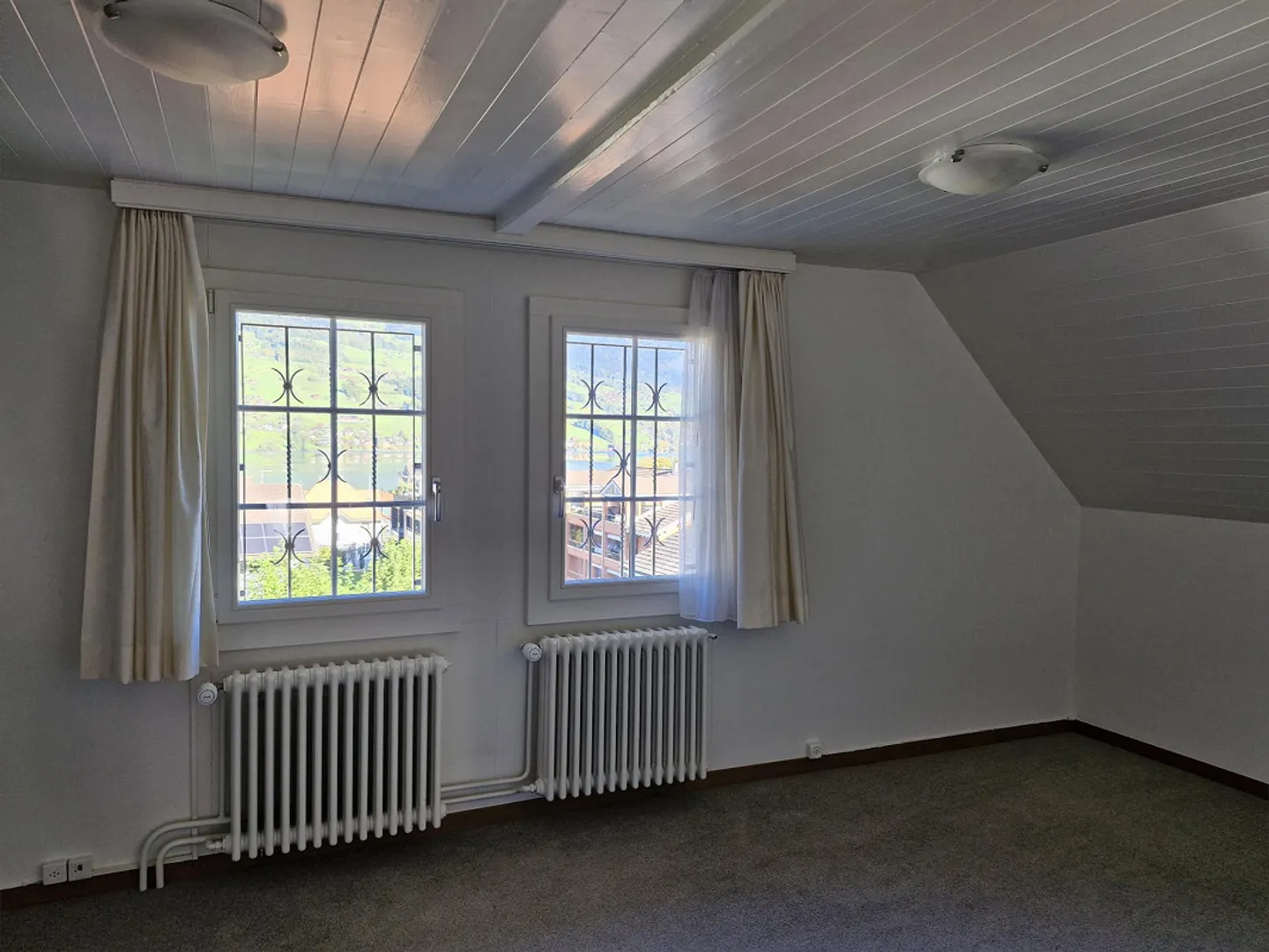 Charming old apartment on three floors in the center of Sachseln - Photo 7 of 9
