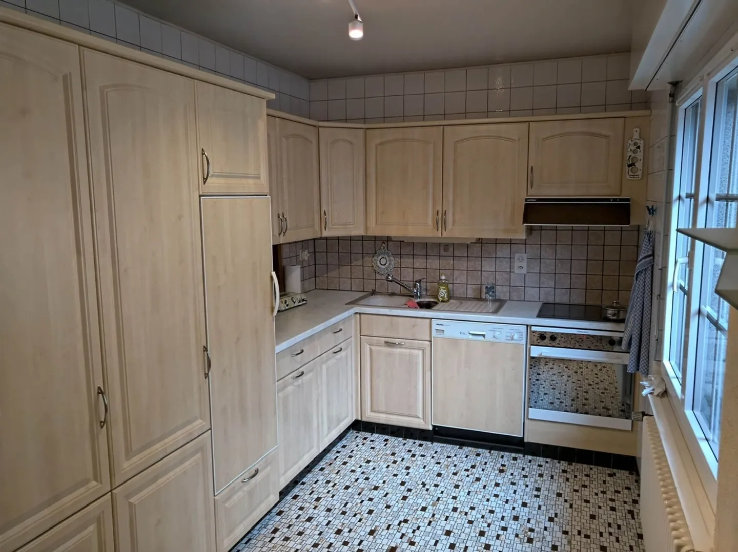 Doppelhaushälfte 5 ½ Zimmer, 156 m2 auf einem Grundstück von etwa 750 m2 - Foto 5 von 16