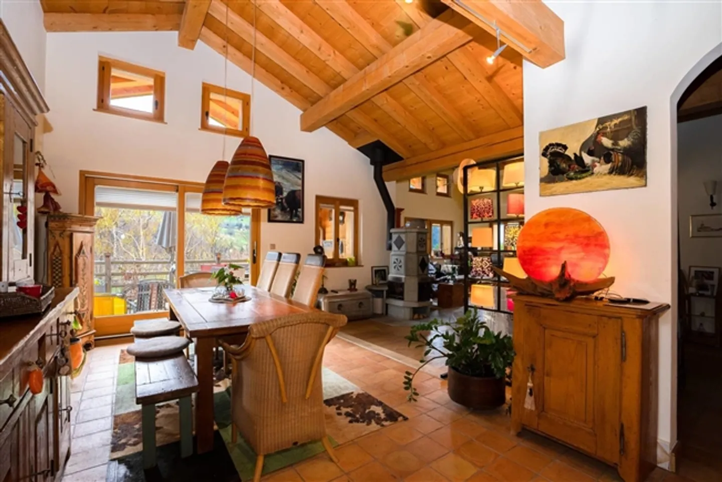 Propriété rare Chalet avec 2 appartements à La Tsombe, au-dessus de Montagnier - Photo 4 sur 13