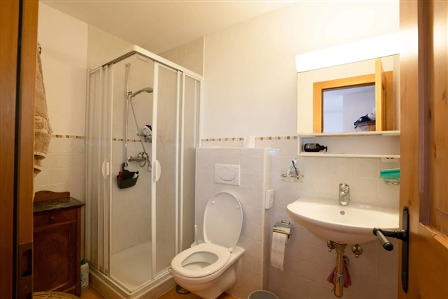 Propriété rare Chalet avec 2 appartements à La Tsombe, au-dessus de Montagnier - Photo 11 sur 13