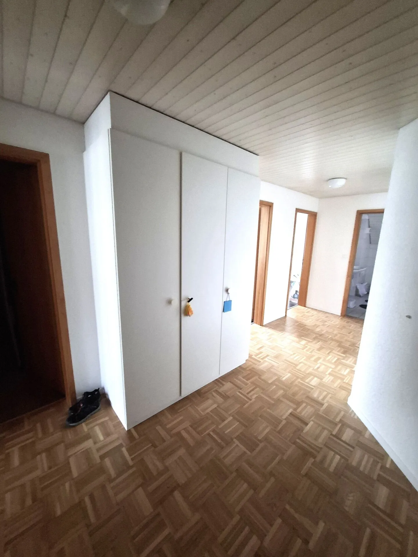 Charmante Dachwohnung mit Blick ins Grüne - Foto 5 von 9