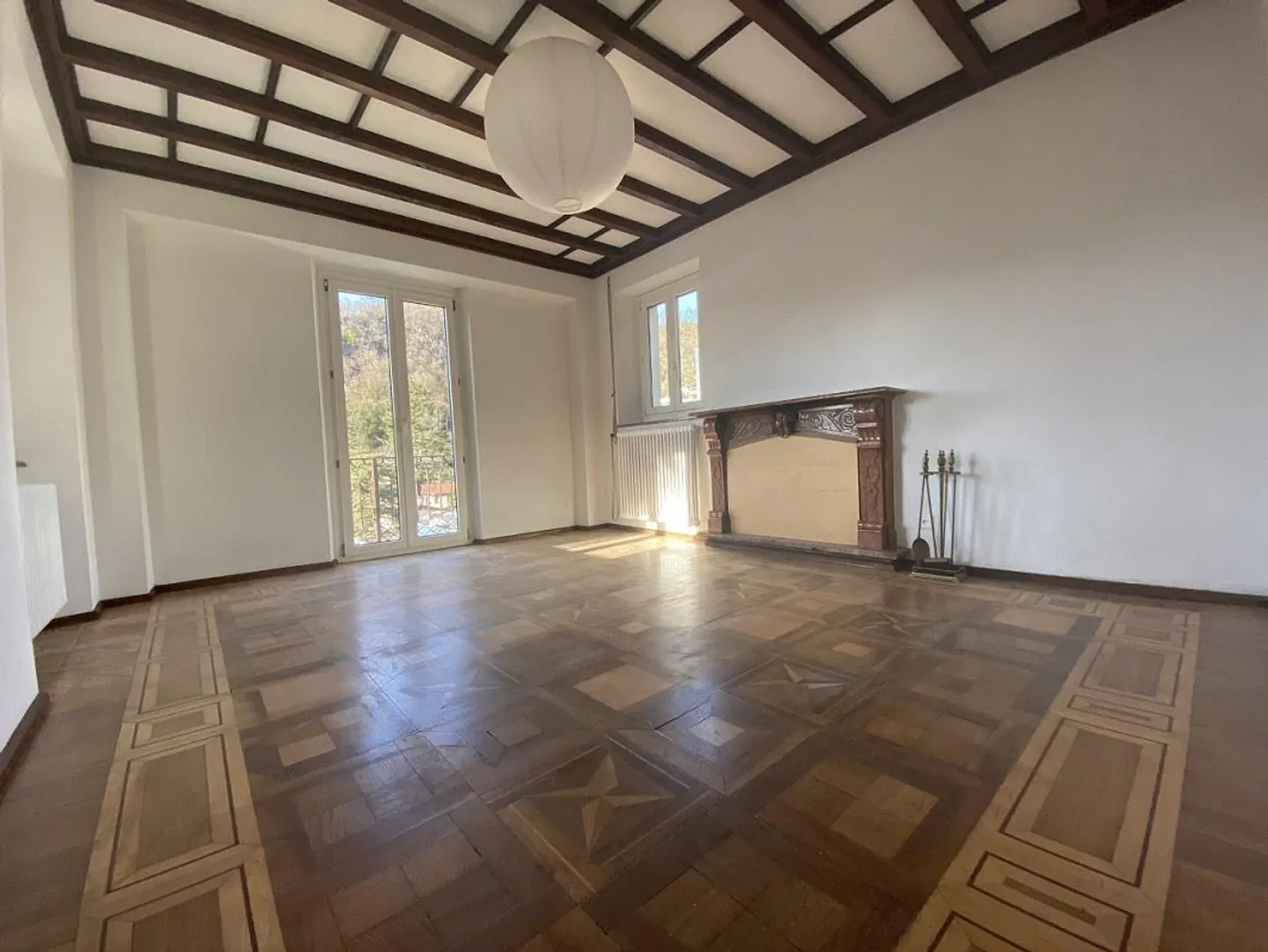 Welcoming Ticinese House with Garden and Lake Lugano View - Photo 4 of 13