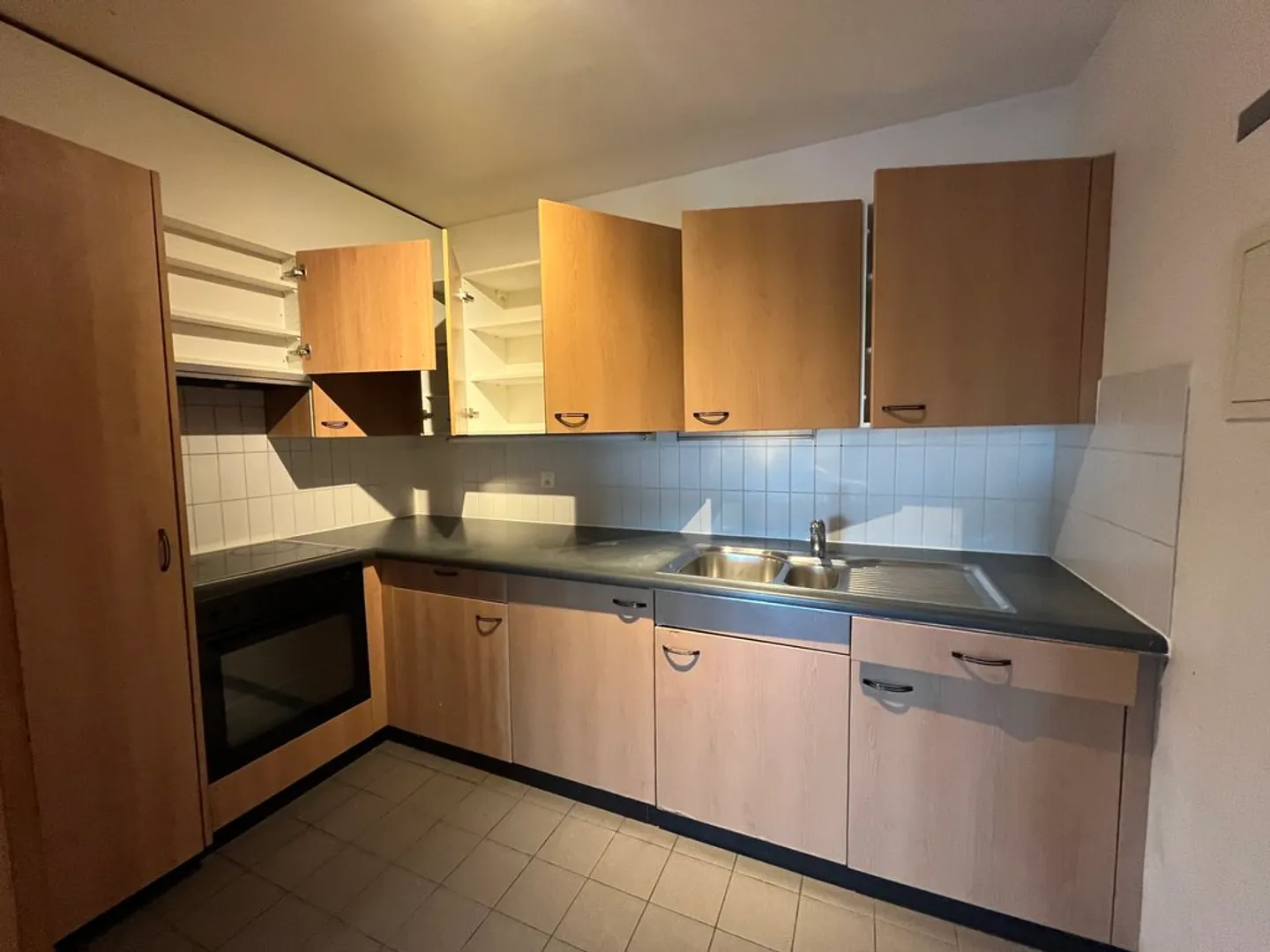 Charmant appartement 2 pièces - Photo 3 sur 4