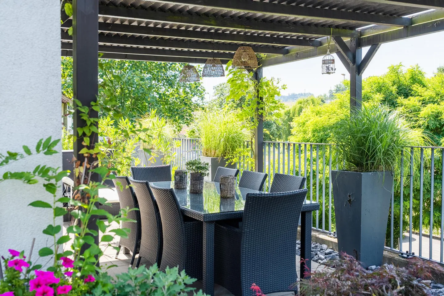 Helles Einfamilienhaus mit Nebengebäude - Foto 14 von 22