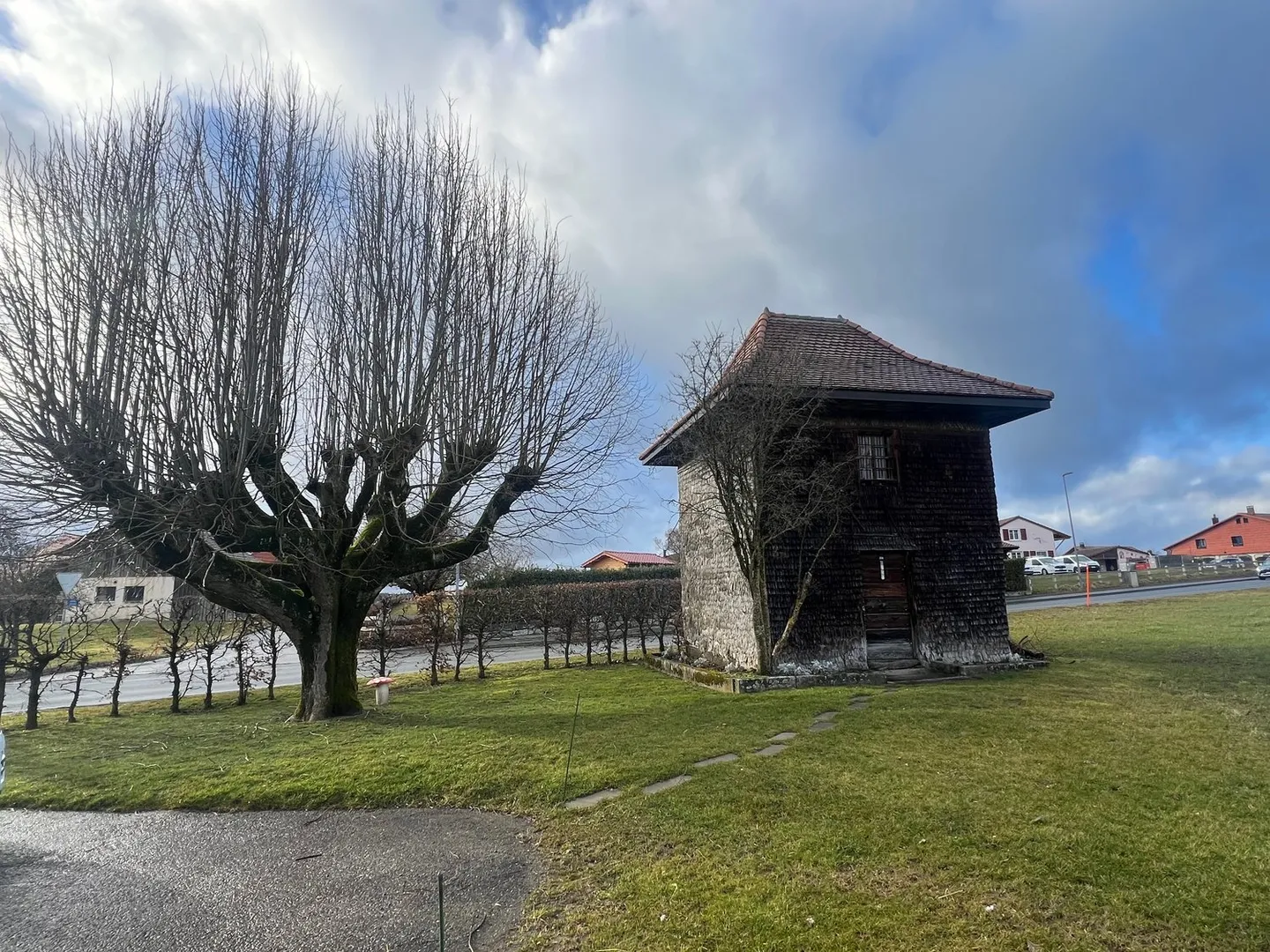 Family farm with 3 apartments and 2,998 m² of land – Mézières (FR) - Photo 16 of 17