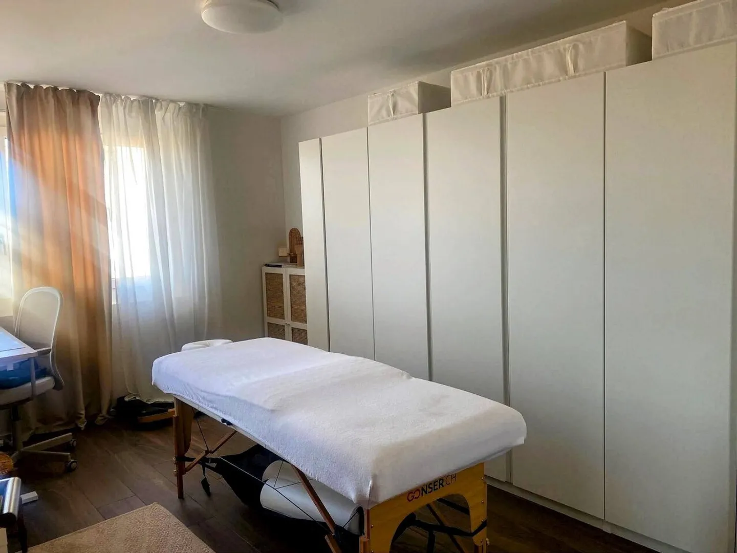 Geräumige Wohnung mit Balkon - Foto 2 von 7