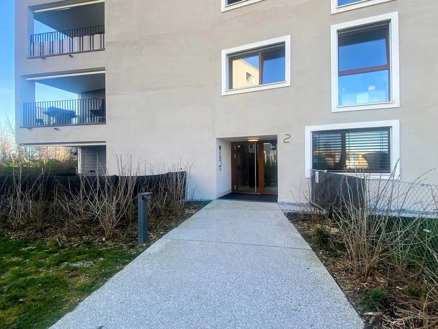 Geräumige Wohnung mit Balkon - Foto 1 von 7
