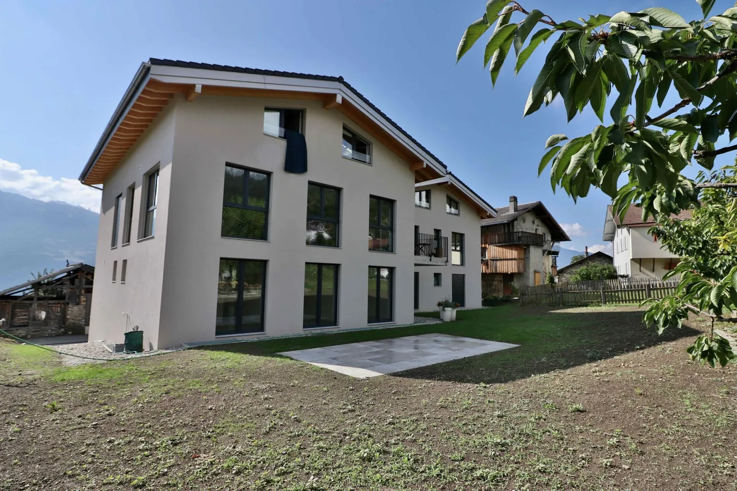 Ayent/Botyre - Beautiful new 4.5-room apartment with terrace in a small PPE with 6 apartments. - Photo 1 of 24