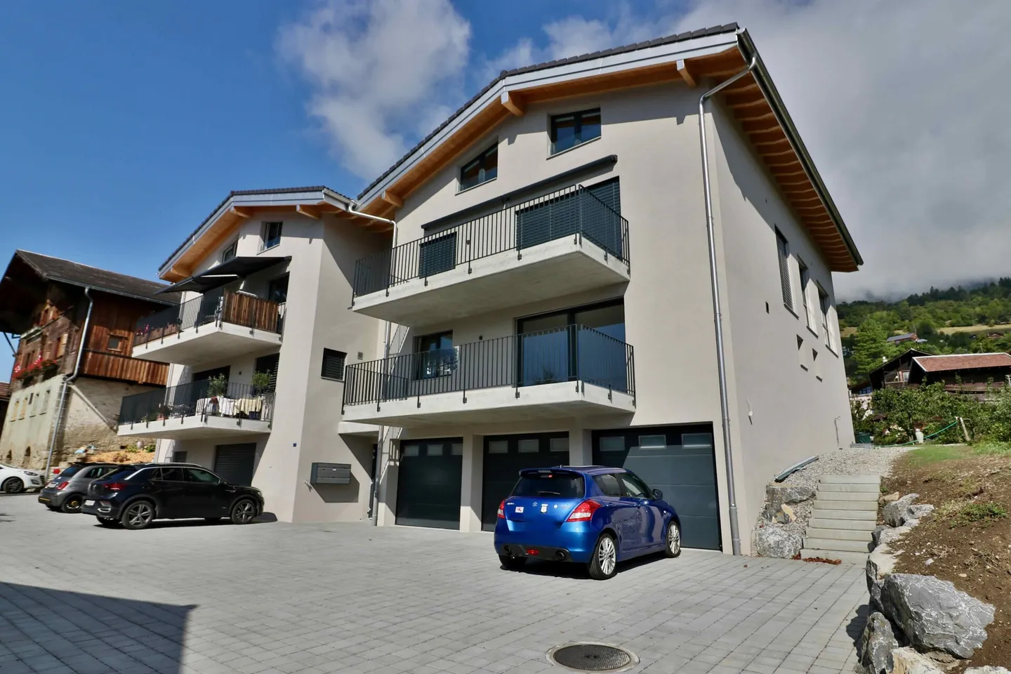 Ayent/Botyre - Beautiful new 4.5-room apartment with terrace in a small PPE with 6 apartments. - Photo 2 of 24