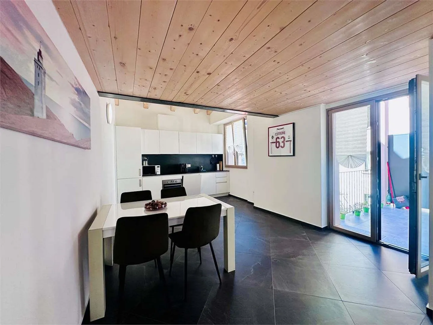 Modernes Duplex nur Schritte vom See - Foto 7 von 13