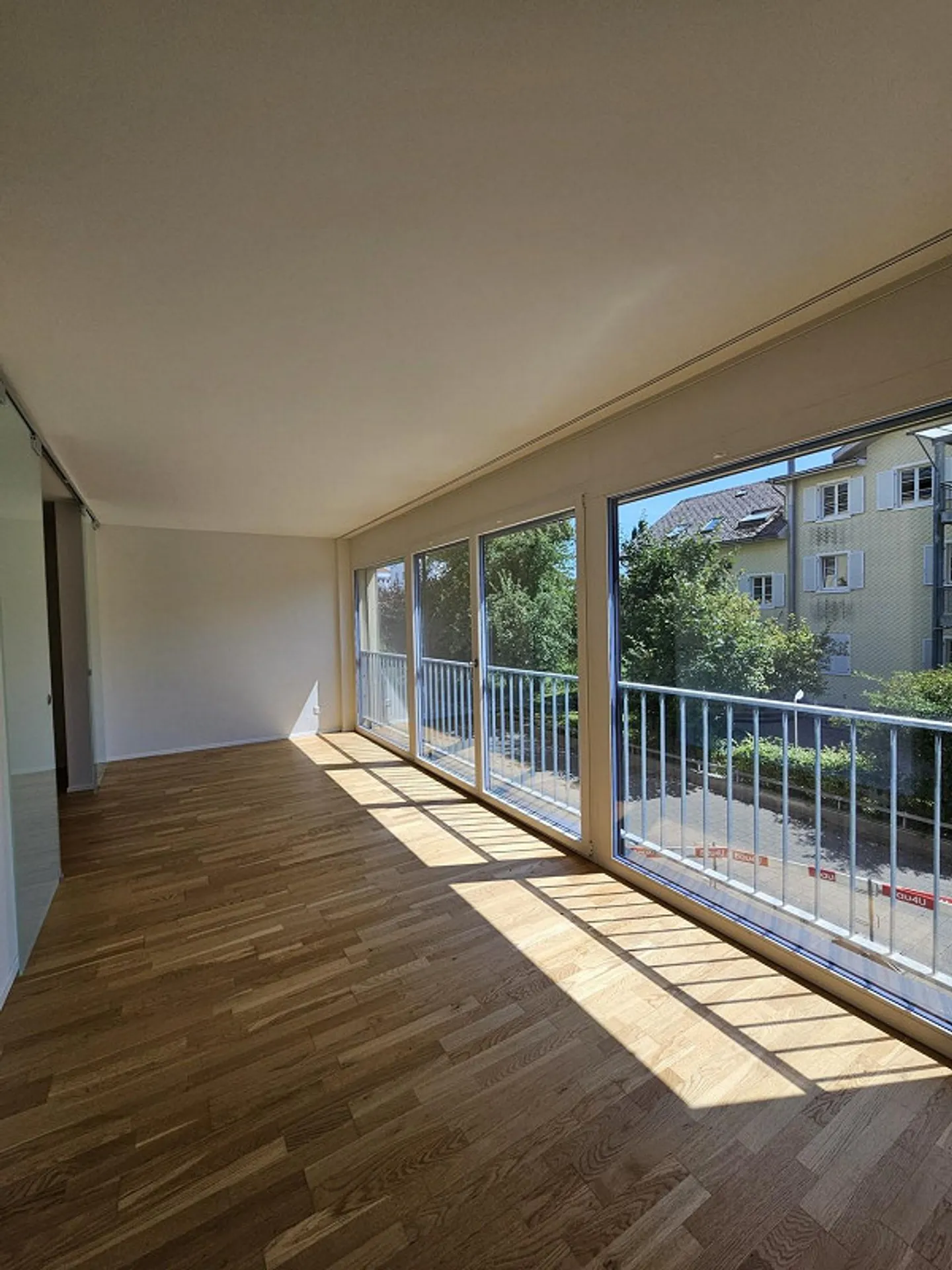 Modern 3.5 room apartment in the center with loggia - Photo 2 of 8