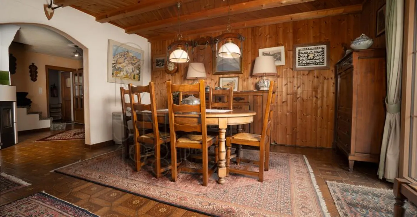 Charming Alpine Apartment - Photo 6 of 11