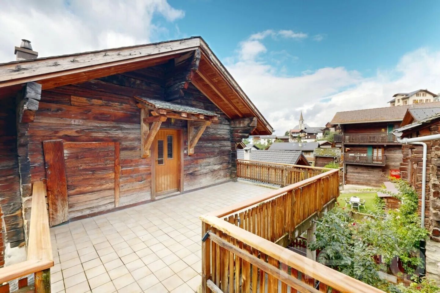 Autenticità e comfort in questo bel appartamento a Mase - Foto 1 di 12