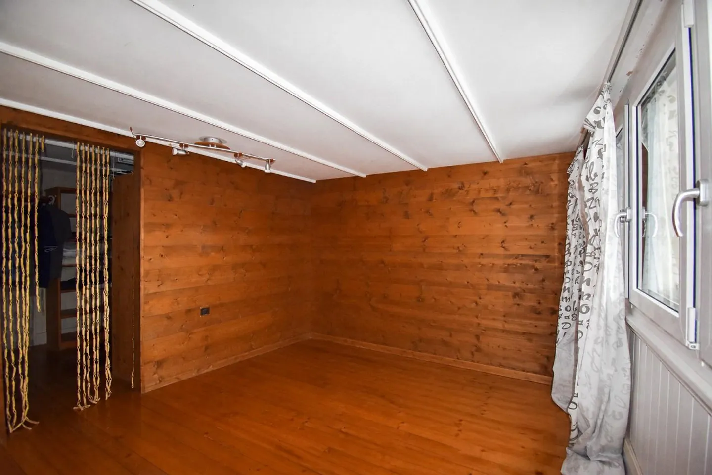 Cozy 2.5 Room Apartment in Degersheim - Photo 4 of 10