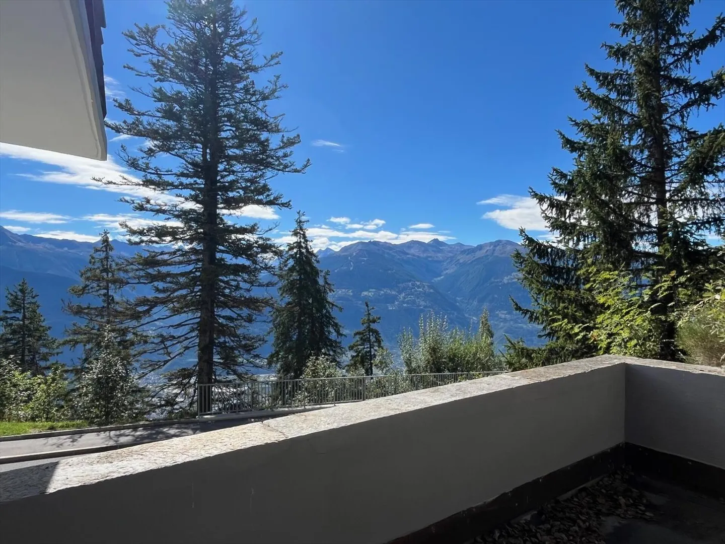 Appartamento 4.5 stanze - Foto 1 di 7