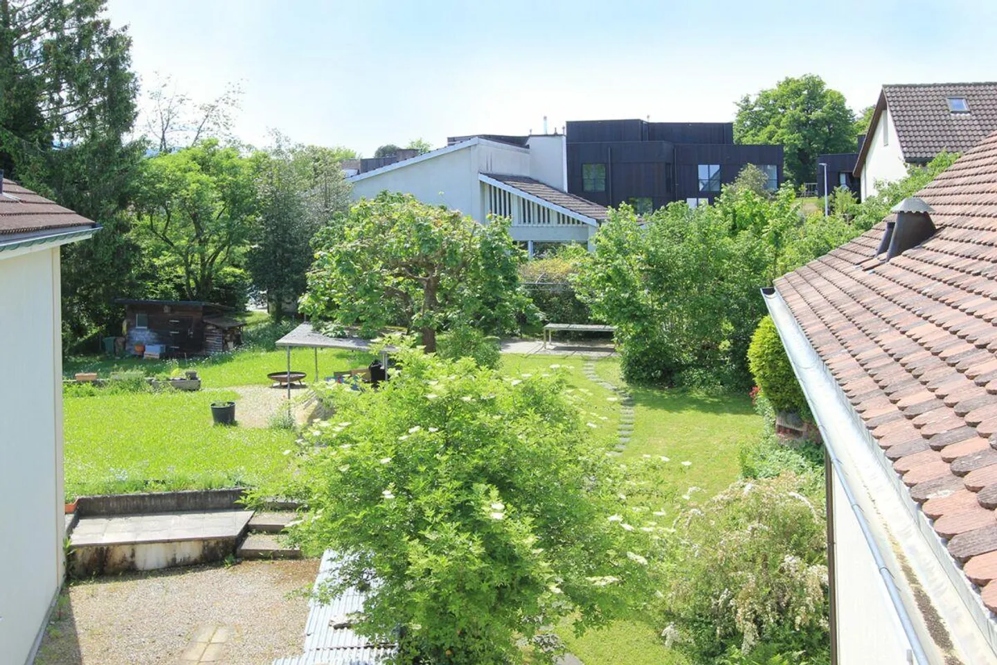 Appartement en duplex ensoleillé avec charme et vue - Photo 13 sur 13