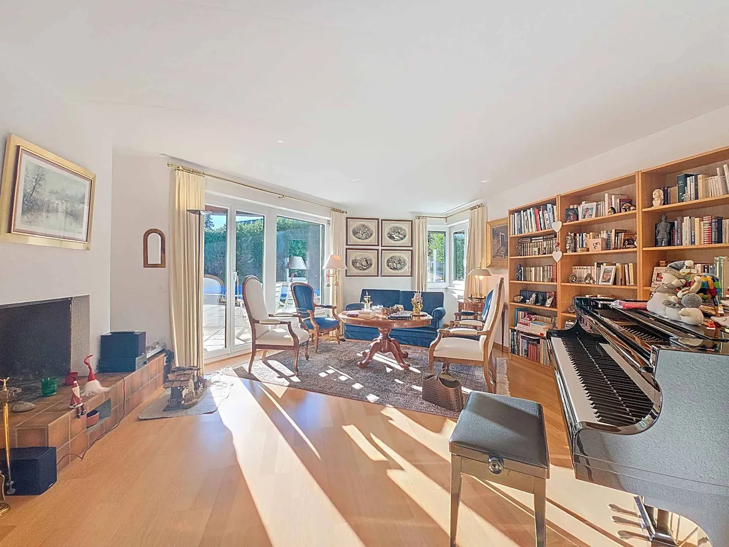 Wunderschöne Immobilie mit Schwimmbad und Möglichkeit, zwei Wohnungen zu schaffen - Foto 2 von 13