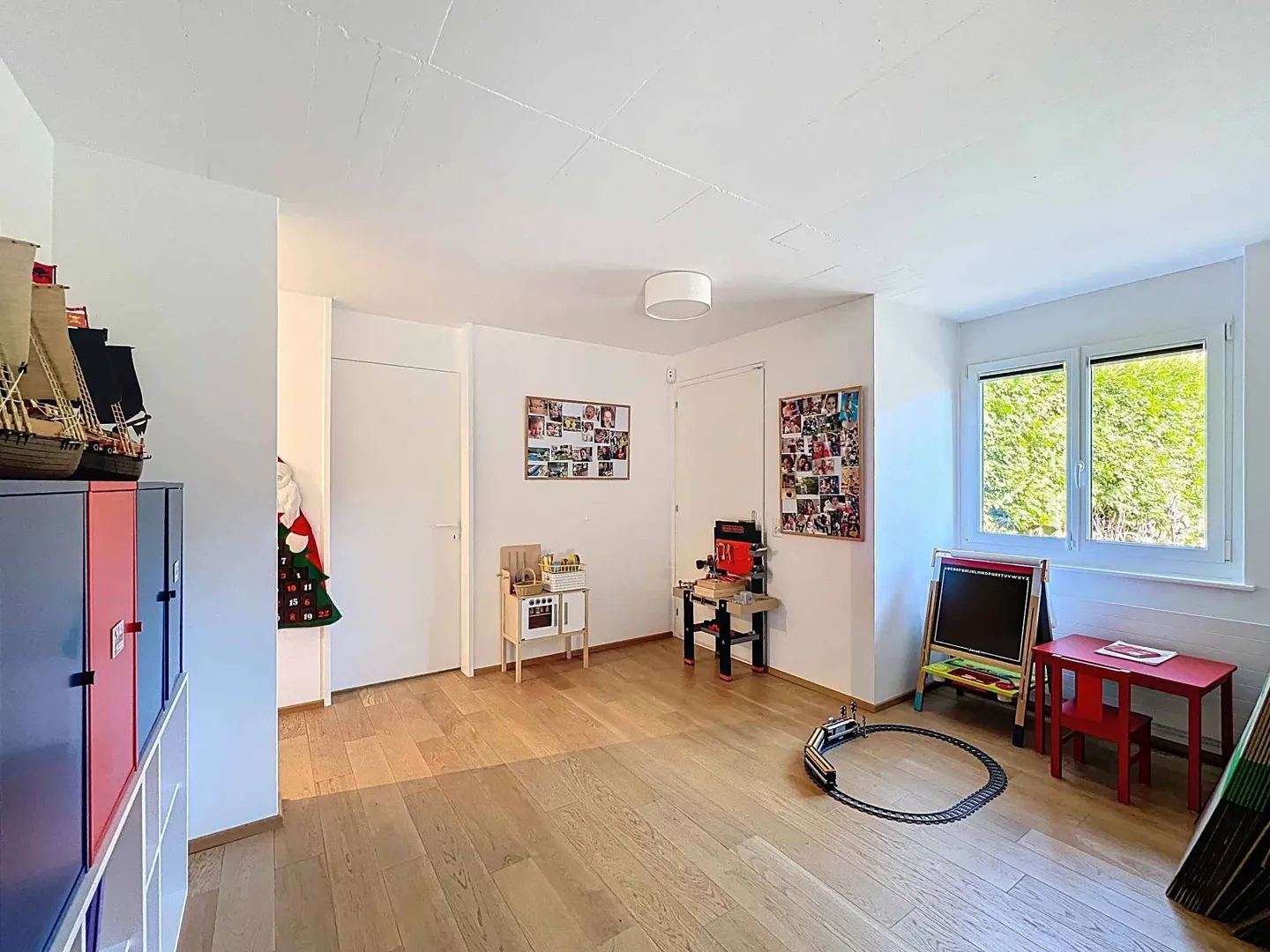 Wunderschöne Immobilie mit Schwimmbad und Möglichkeit, zwei Wohnungen zu schaffen - Foto 11 von 13