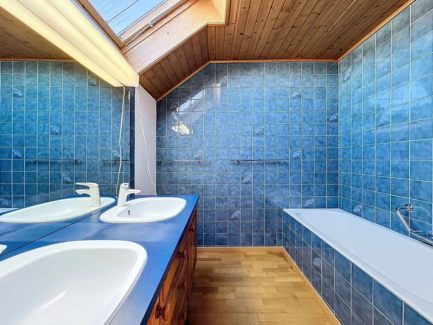 Wunderschöne Immobilie mit Schwimmbad und Möglichkeit, zwei Wohnungen zu schaffen - Foto 10 von 13