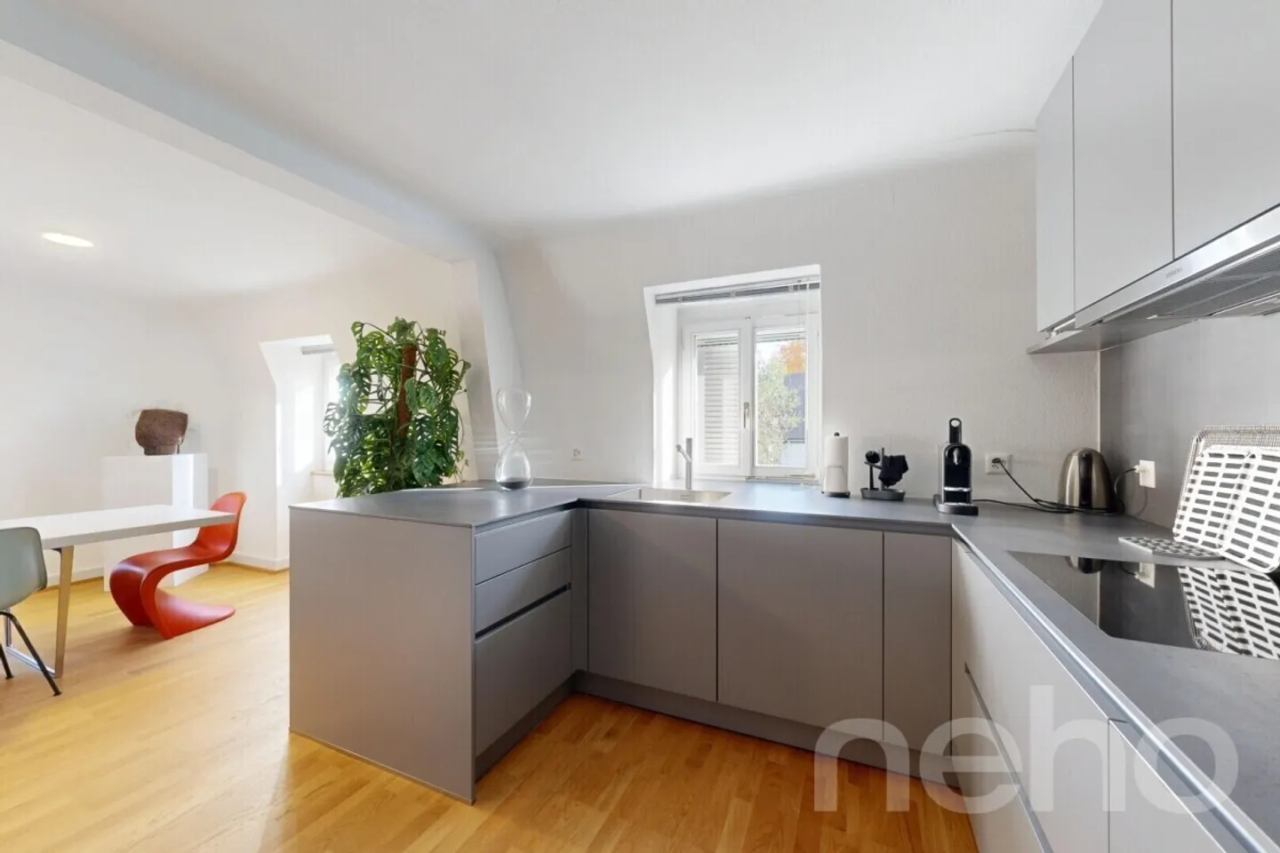 Renovated Old Town House in a Privileged Location (Wettstein Quarter) - Photo 9 of 13