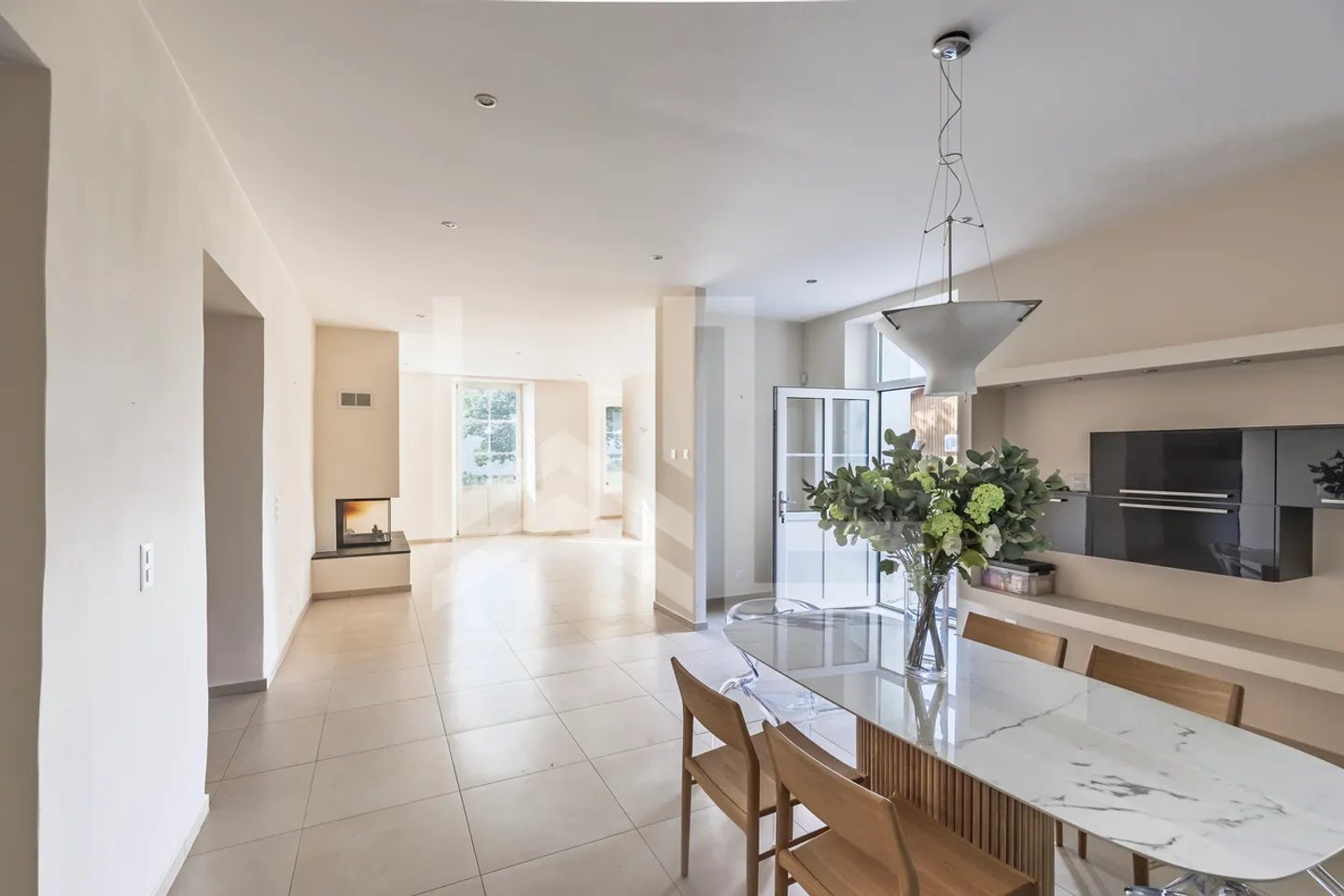 House with charm and character and panoramic view - Photo 8 of 17
