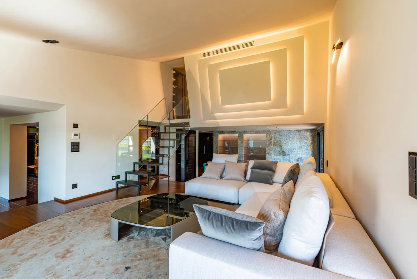 LUSSUOSA VILLA VISTA LAGO CON DARSENA PRIVATA - Foto 7 di 16