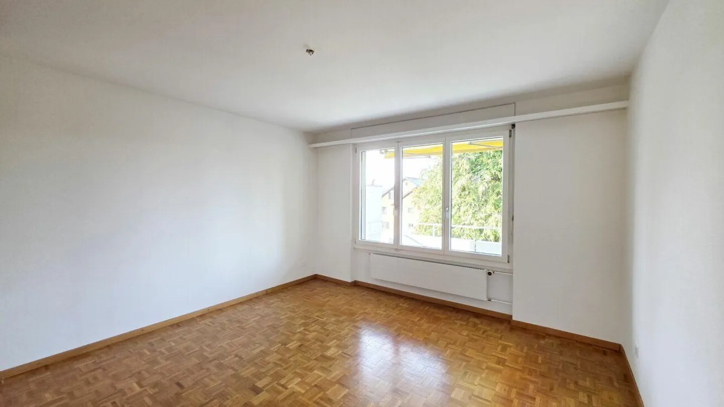 LA TUA NUOVA CASA A BUCHTHALEN - APPARTAMENTO FRESCAMENTE RISTRUTTURATO IN UN OTTIMO CONDOMINIO - Foto 9 di 12