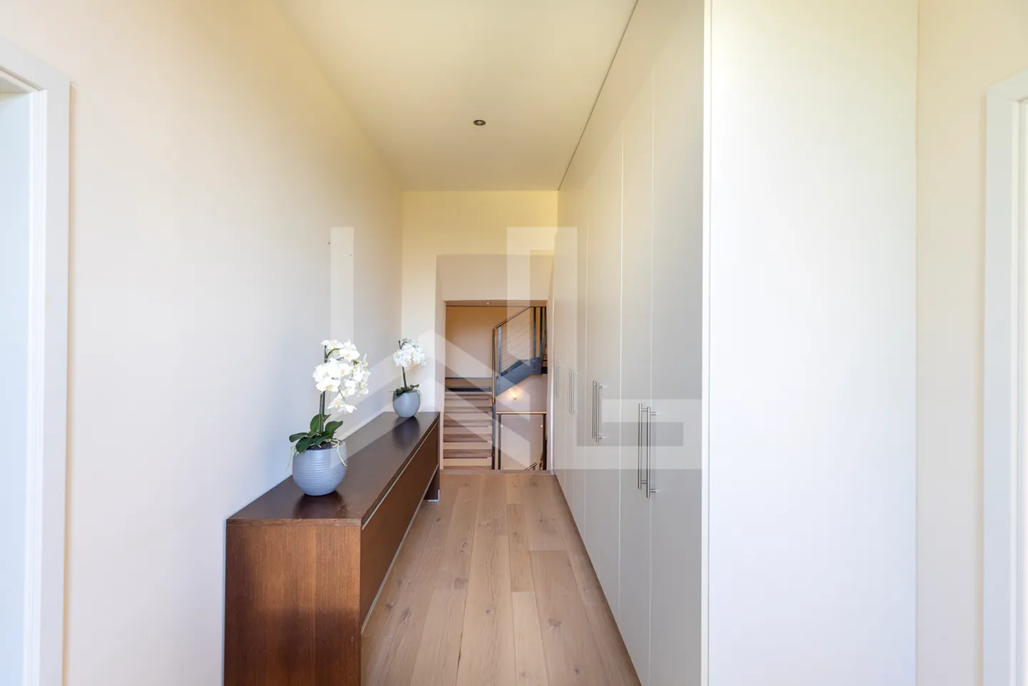 House with charm and character and panoramic view - Photo 15 of 17