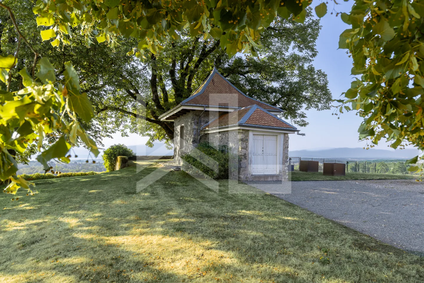 House with charm and character and panoramic view - Photo 17 of 17