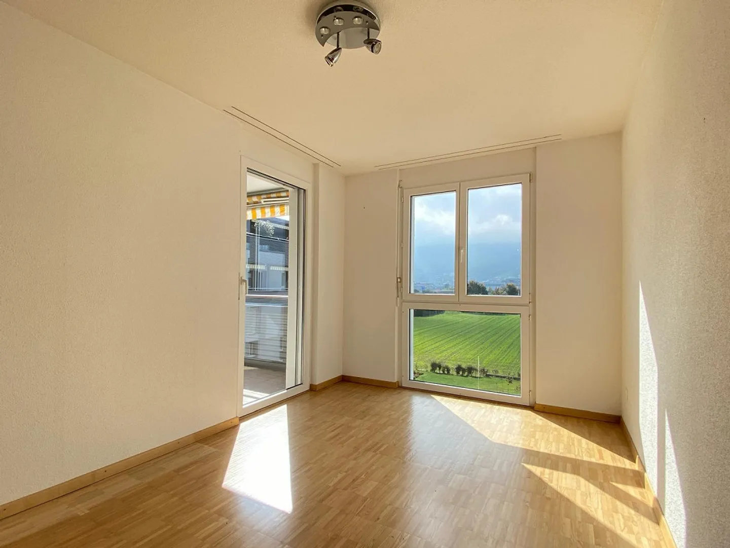 Grosszügige 5.5-Zimmerwohnung in Sargans - Foto 2 von 12