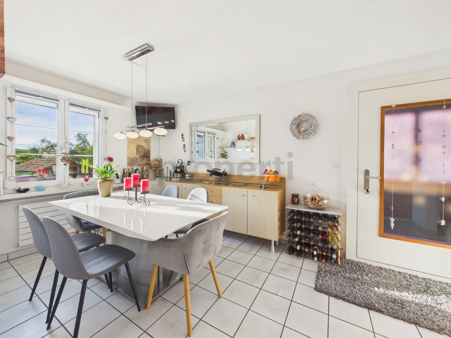 Geräumige Maisonette mit Wintergarten - Foto 5 von 13