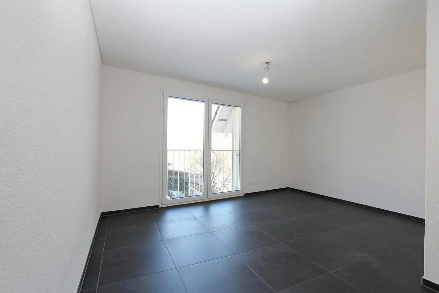 Bright 4½-room apartment near the Rhine river - Photo 5 of 13