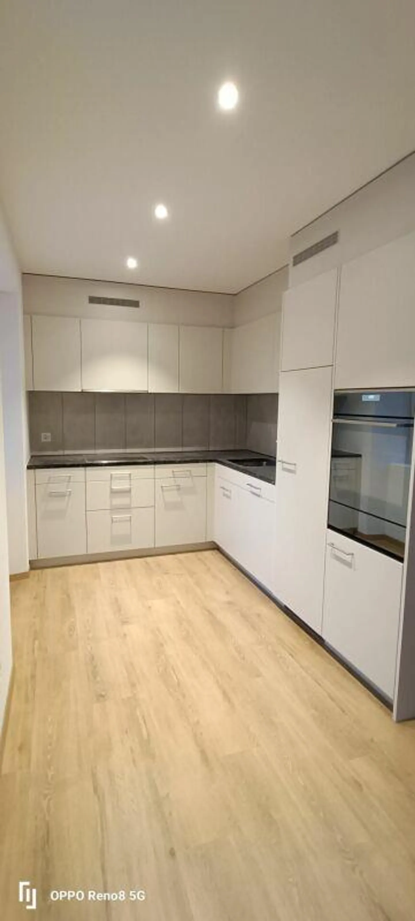 Nuovo appartamento di 2,5 stanze - Foto 1 di 12