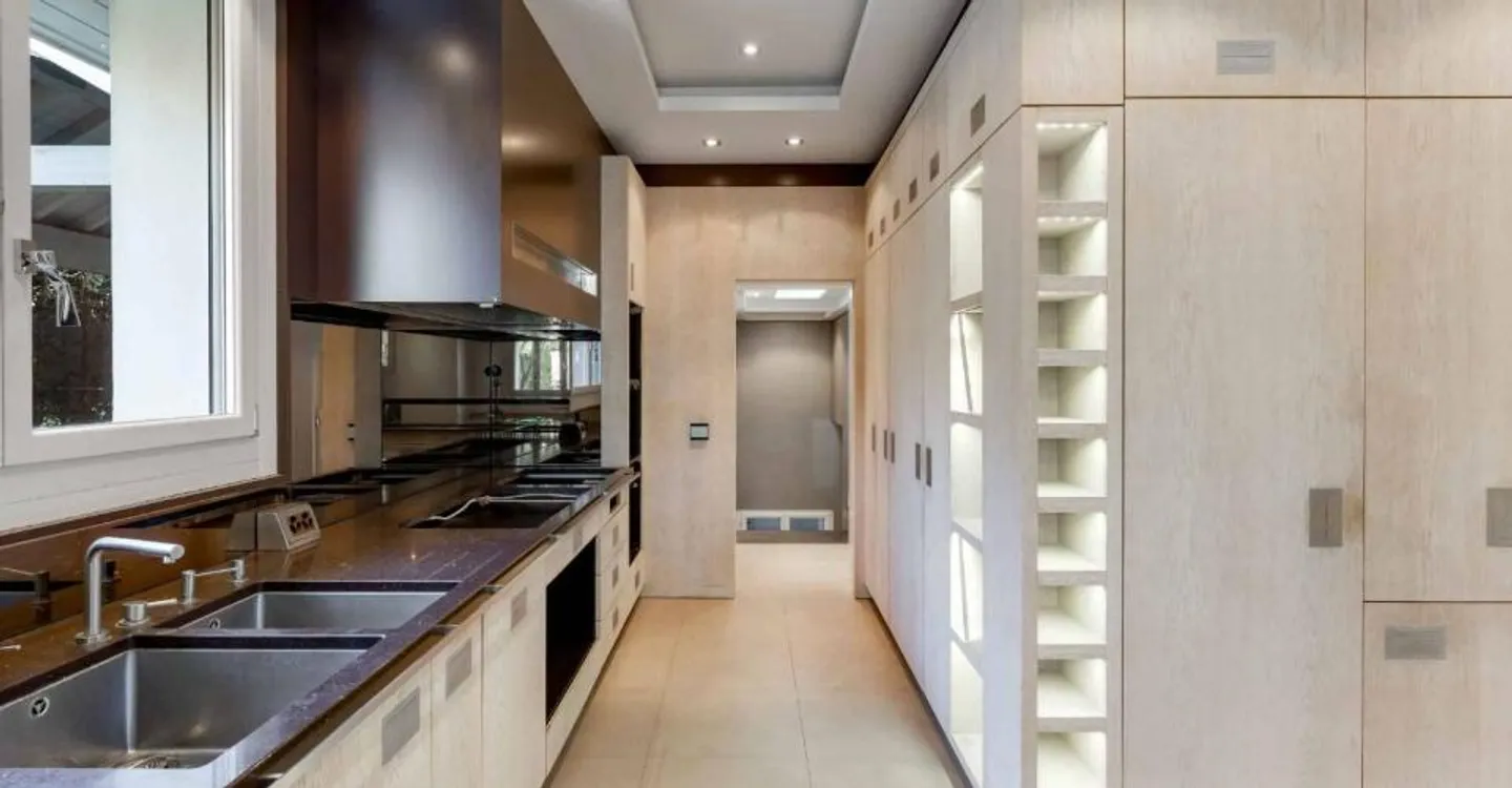Luxury Home in Vésenaz - Photo 3 of 10