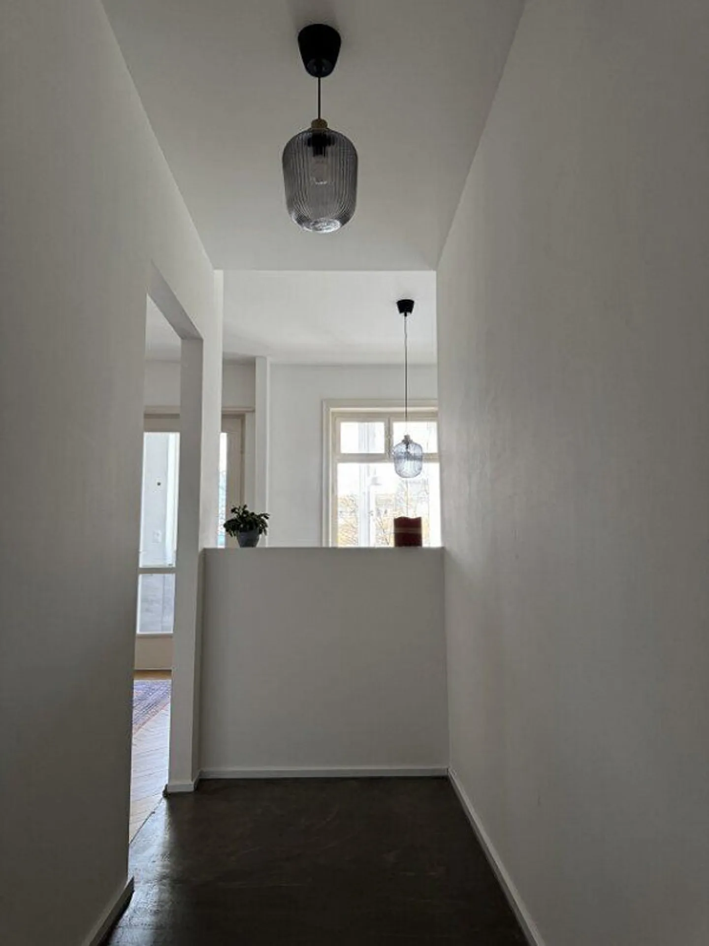 APPARTEMENT D'ANCIEN RÉNOVÉ COMPLÈTEMENT AVEC BEAUCOUP DE CHARME ! - Photo 10 sur 10