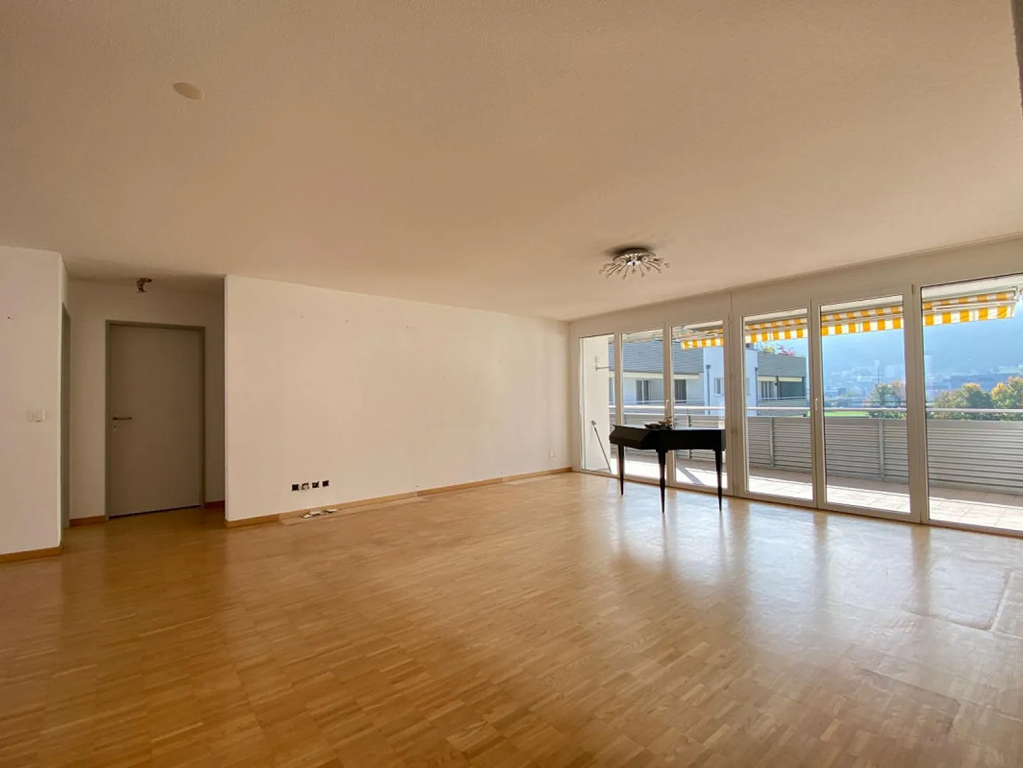 Grosszügige 5.5-Zimmerwohnung in Sargans - Foto 3 von 12