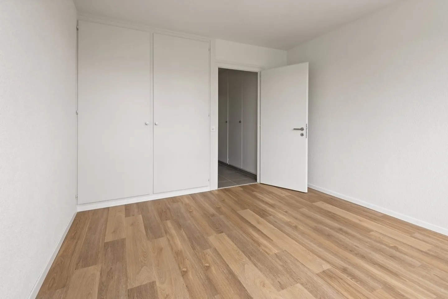 4-Zimmer-Wohnung im 1. Westen - Foto 7 von 10