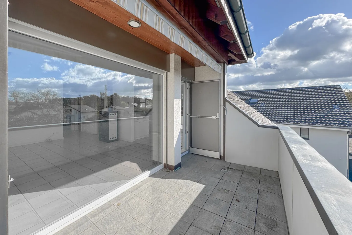 Loft apartment bathed in light with two sun balconies - Photo 6 of 12