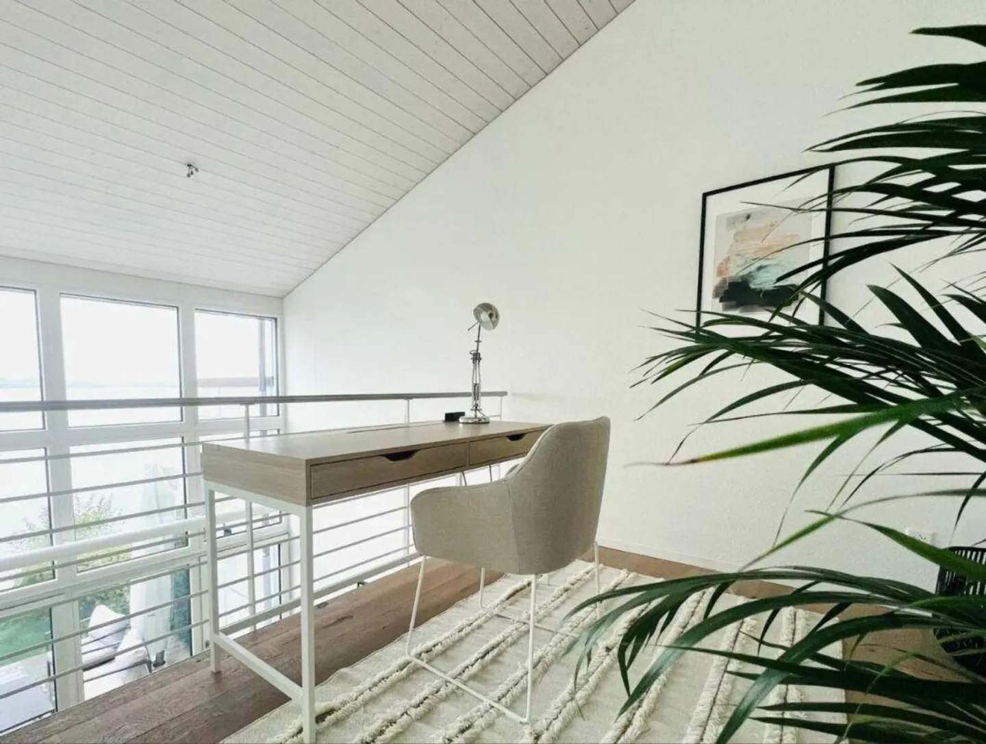 Casa a schiera angolare 4½ locali con galleria, vasca idromassaggio e camino - rara opportunità sul lago di Zugo - Foto 8 di 12
