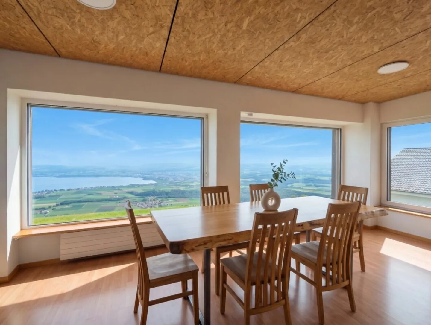 Wunderschöne 5,5-Zimmer-Duplexwohnung mit Veranda und Panoramablick - Foto 1 von 4